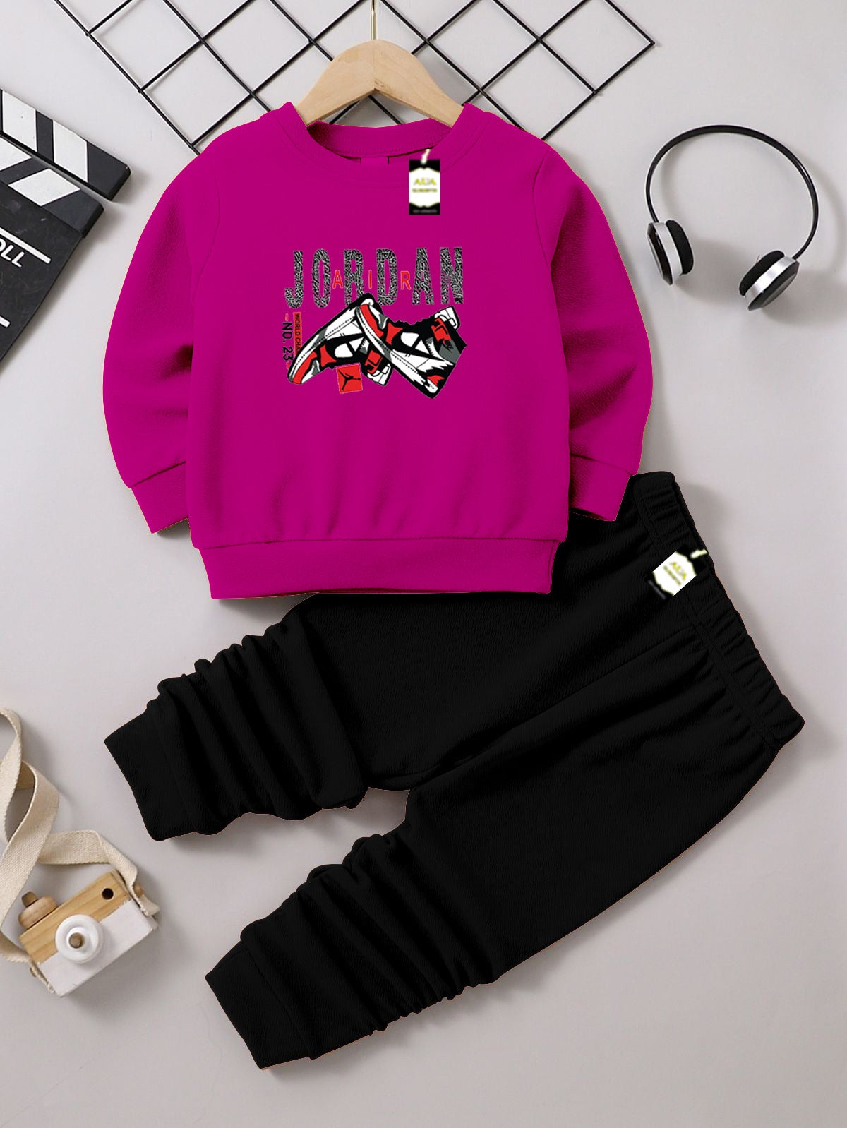 Boys & Girls Sweatshirt & Trouser Set | Kids Fleece Winter Outfit (1-10 Years) (Jordan Shoe Print)