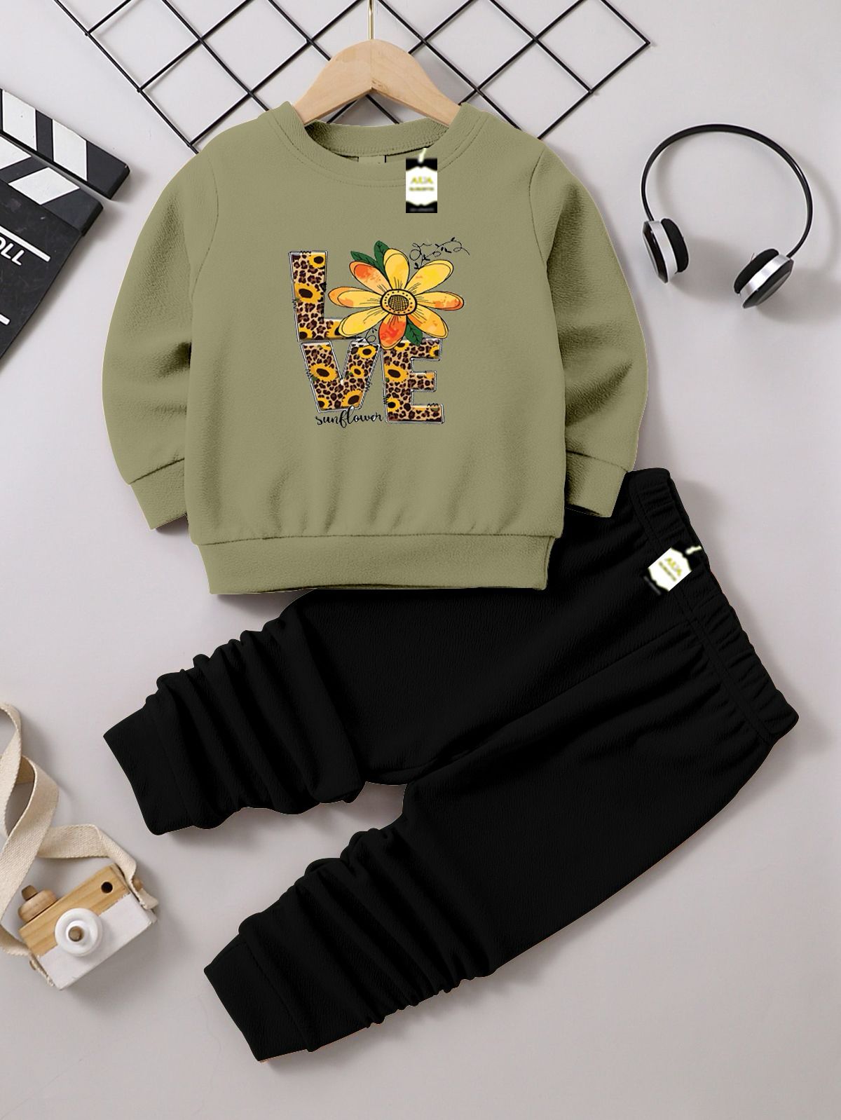 Girls Sweatshirt & Trouser Set | Kids Fleece Winter Outfit (1-10 Years) (Sunflower Love Print )